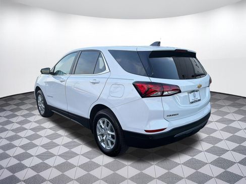 Used 2023 Chevrolet Equinox LT AWD/4WD image 3