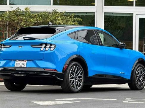 Used 2024 Ford Mustang Mach-E Premium image 4