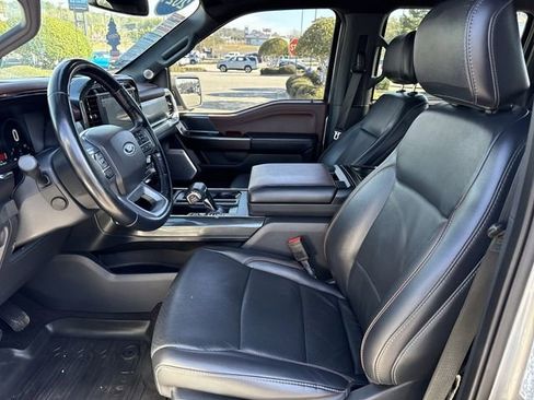 Used 2021 Ford F150 Lariat w/ Equipment Group 502A High image 9