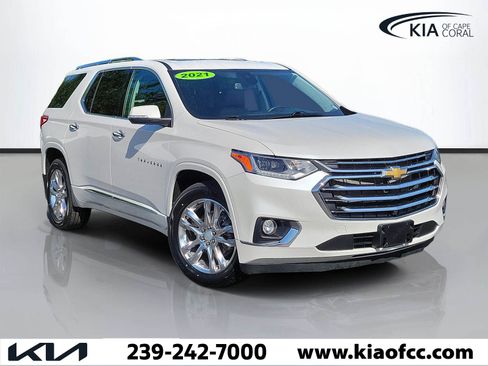 Used 2021 Chevrolet Traverse High Country w/ LPO, Floor Liner Package AWD/4WD image 1