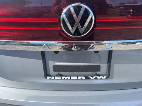 New 2026 Volkswagen Atlas SE image 8