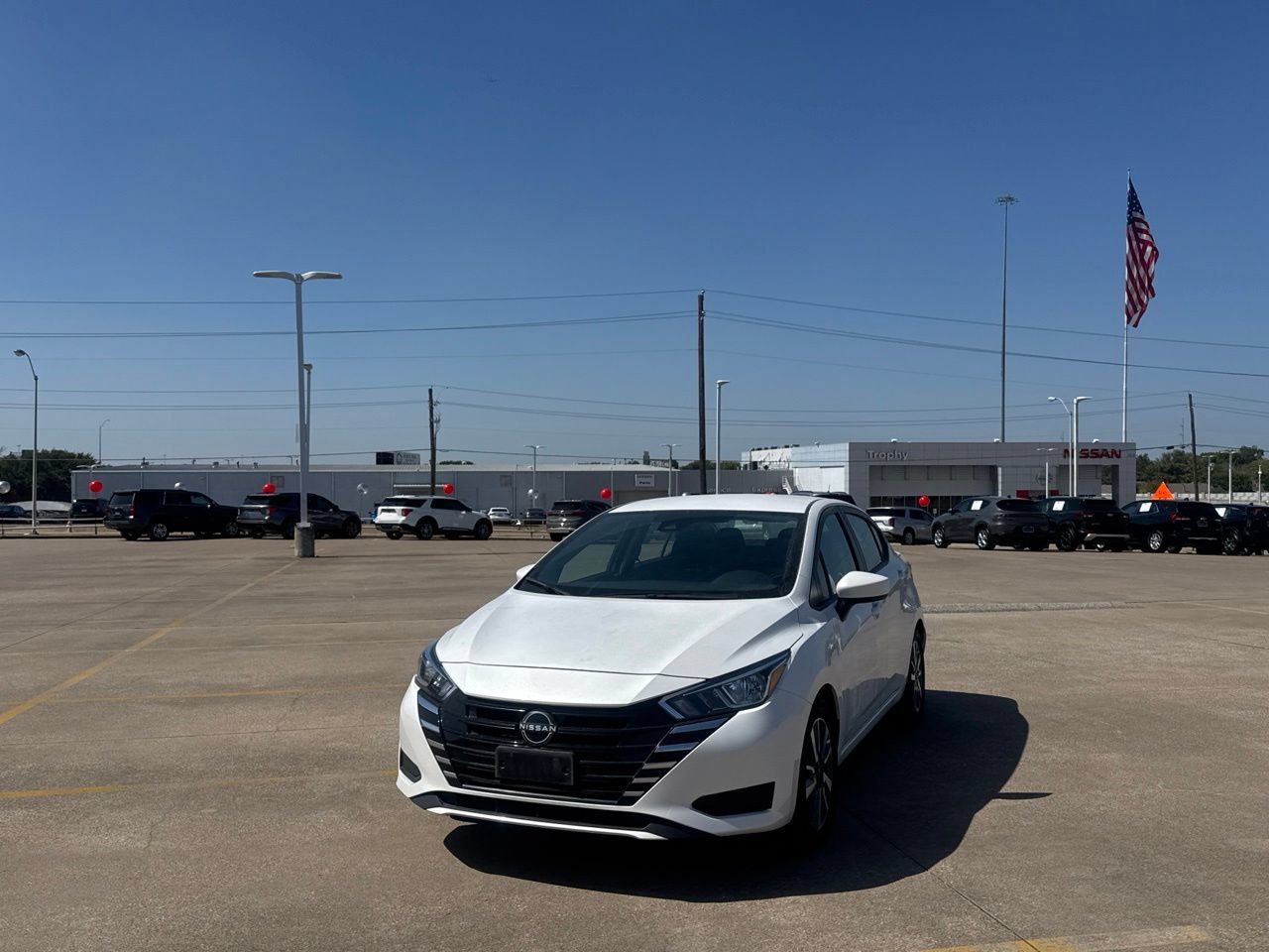 Certified 2023 Nissan Versa SV FWD image 9