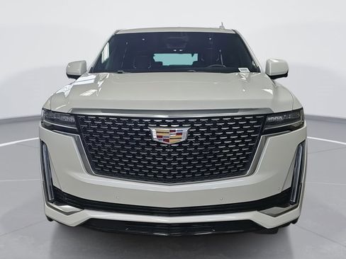 Used 2023 Cadillac Escalade Premium Luxury w/ Performance Package image 8