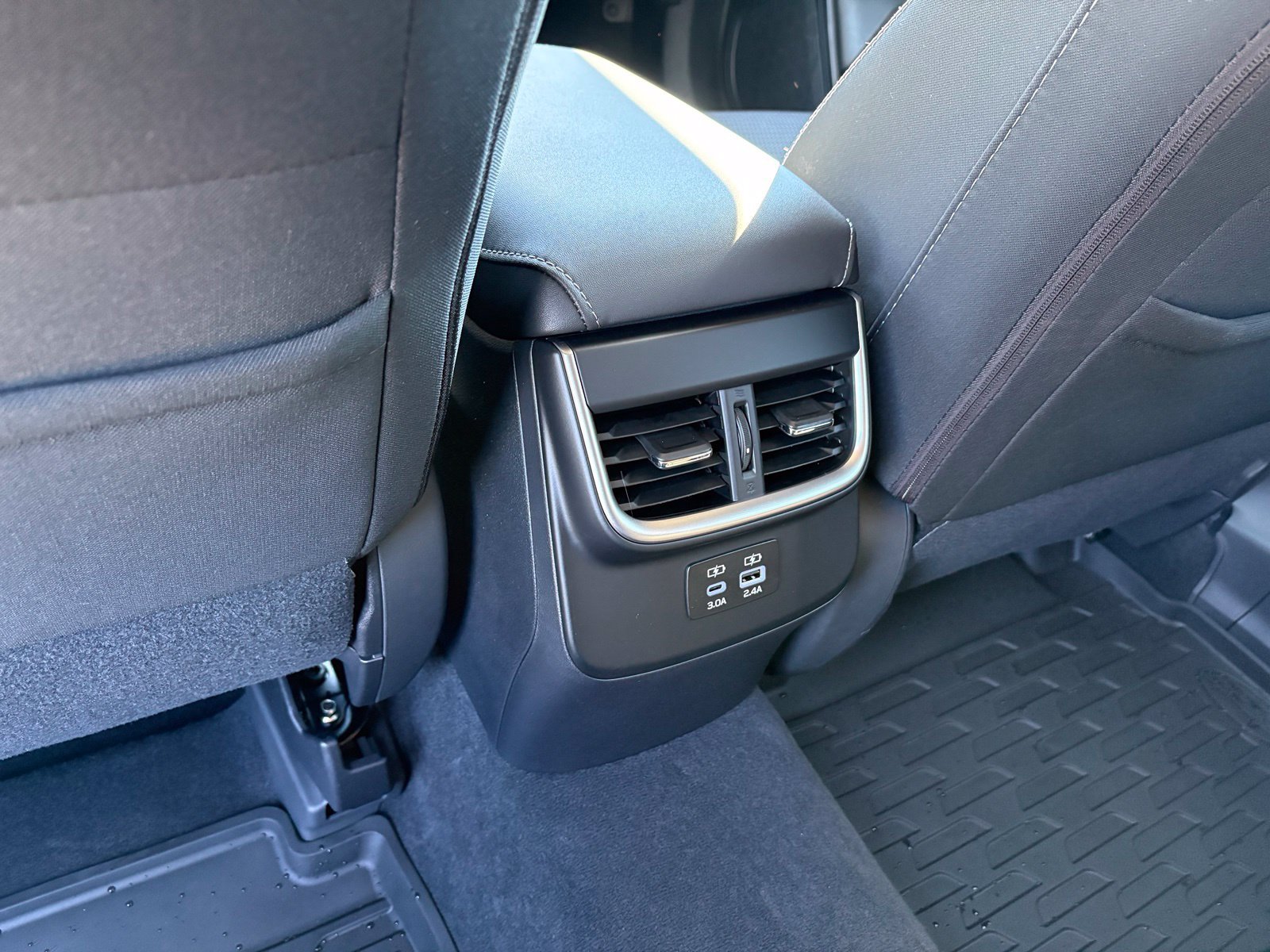 Certified 2024 Subaru Outback Premium AWD/4WD image 29