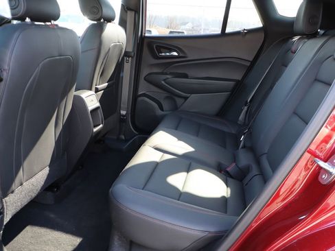 Used 2024 Chevrolet Trax RS w/ Driver Confidence Package image 34