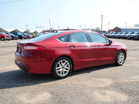 Used 2015 Ford Fusion SE FWD image 6