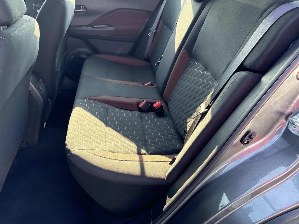 Used 2024 Nissan Kicks SR FWD image 17