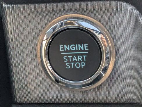 Used 2026 Ford F450 Platinum w/ FX4 Off-Road Package image 29