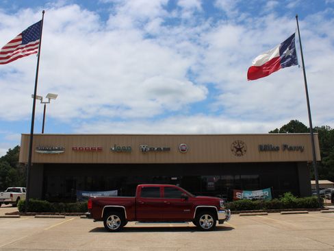 Used 2017 Chevrolet Silverado 1500 LT w/ Texas Edition RWD image 5