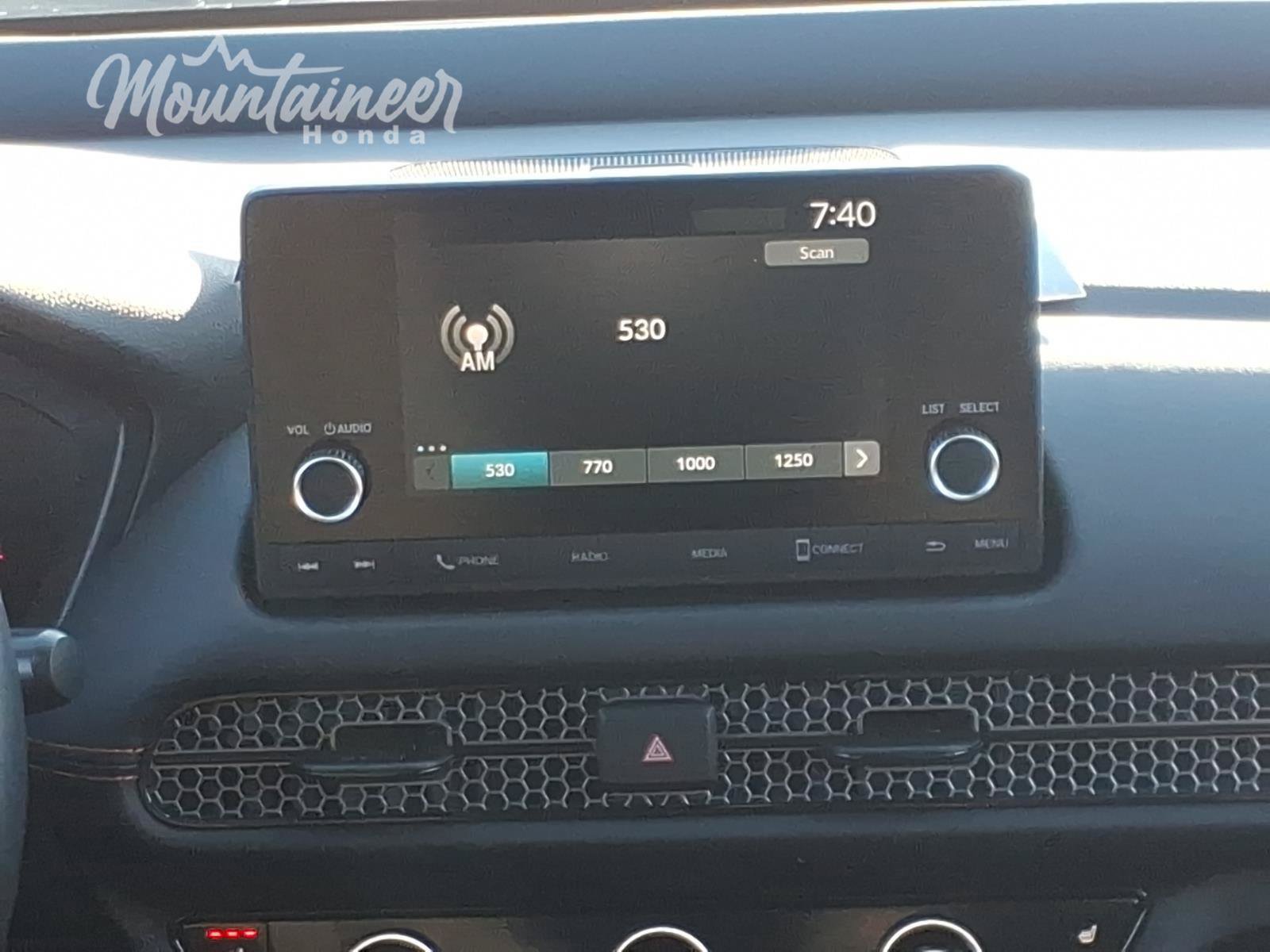 Used 2025 Honda HR-V Sport image 27