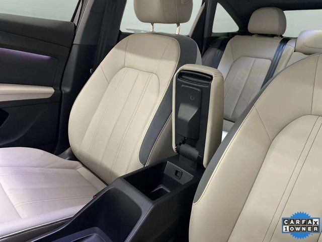 Used 2024 Audi Q4 e-tron Premium Plus w/ Premium Plus AWD/4WD image 66
