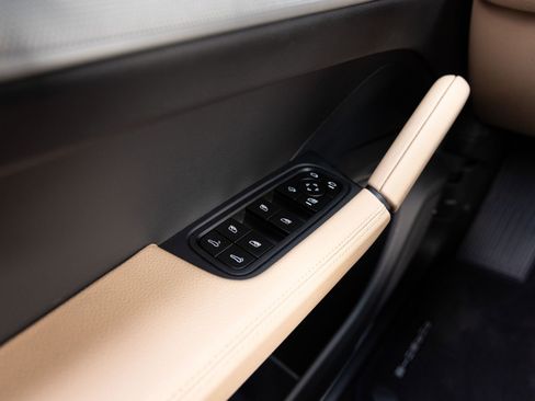 New 2025 Porsche Cayenne image 22