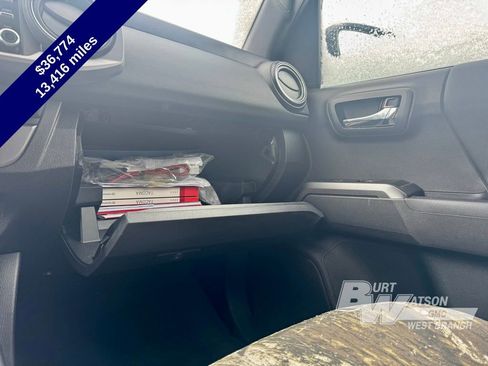 Used 2022 Toyota Tacoma TRD Off-Road w/ Technology Package image 22