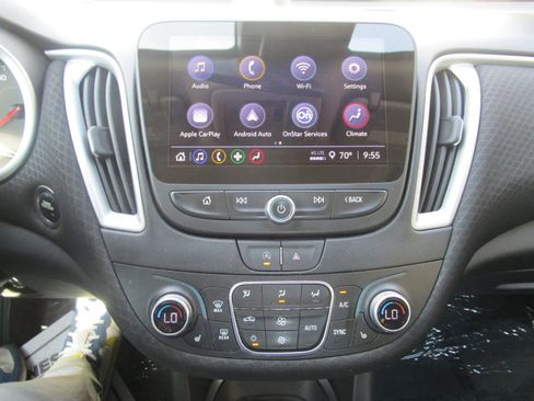 Used 2024 Chevrolet Malibu LT FWD image 33