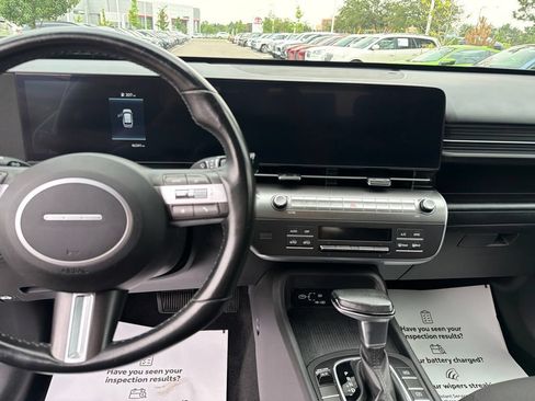 Used 2025 Hyundai Kona SEL FWD image 27