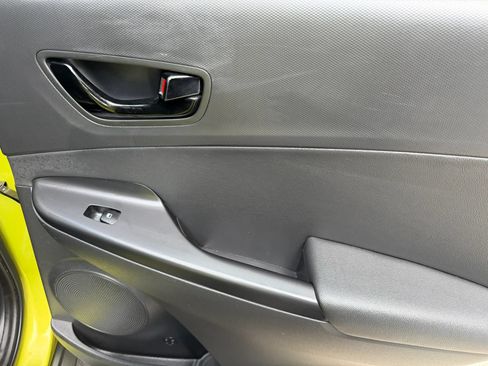 Used 2019 Hyundai Kona Ultimate FWD image 11