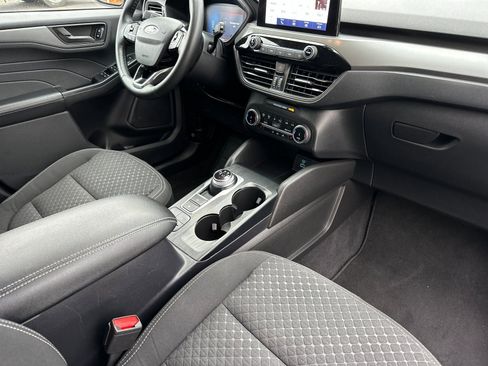 Used 2023 Ford Escape Active image 16