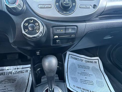 Used 2010 Honda Fit image 15