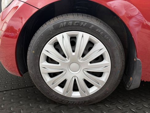 Used 2013 Hyundai Elantra GLS FWD image 21