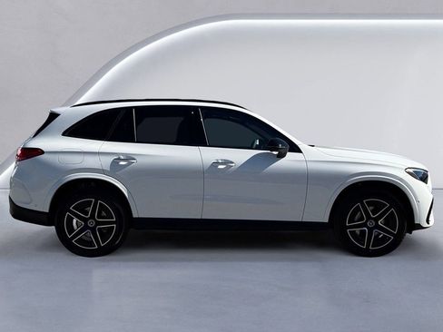 New 2025 Mercedes-Benz GLC 300 4MATIC image 3