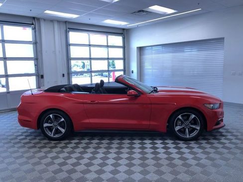Used 2016 Ford Mustang Convertible w/ Equipment Group 051A RWD image 34