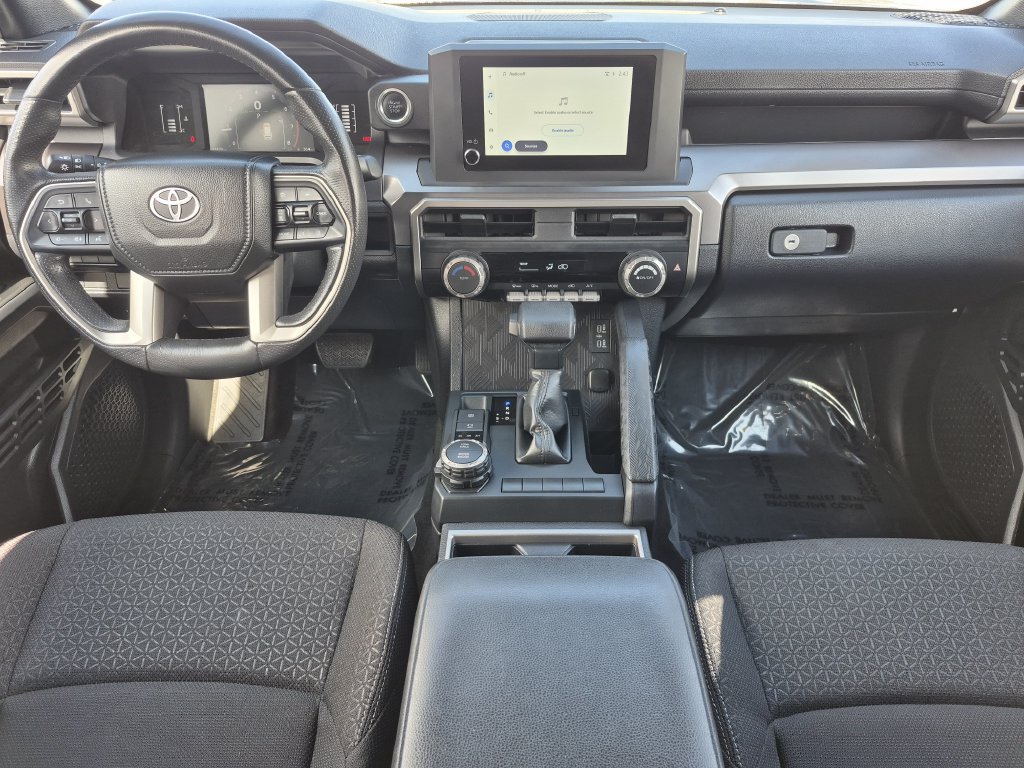 Used 2025 Toyota 4Runner SR5 AWD/4WD image 13