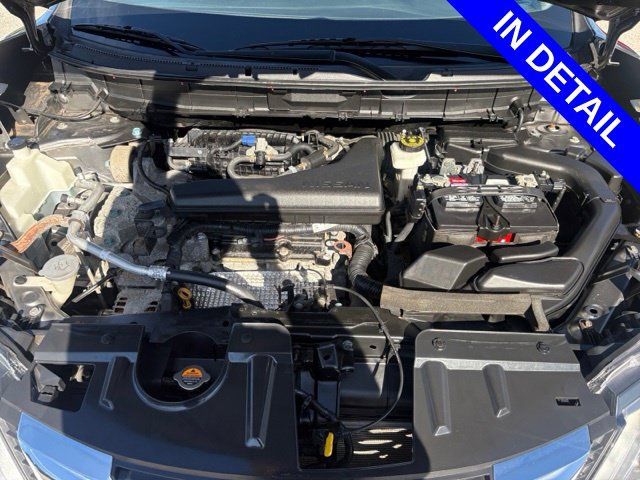 Used 2020 Nissan Rogue SV FWD image 40