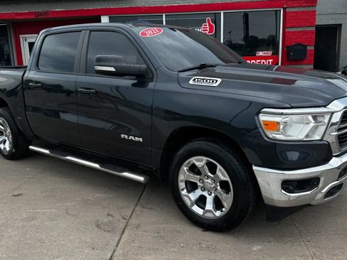 Used 2021 RAM 1500 Big Horn AWD/4WD image 3