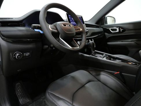 New 2026 Jeep Compass Limited image 11