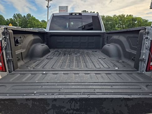 Used 2024 RAM 2500 Big Horn w/ Night Edition AWD/4WD image 26