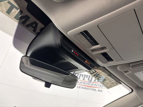 Used 2025 MAZDA MAZDA3 s image 19