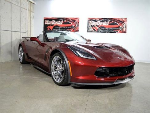 Used 2017 Chevrolet Corvette Grand Sport image 2
