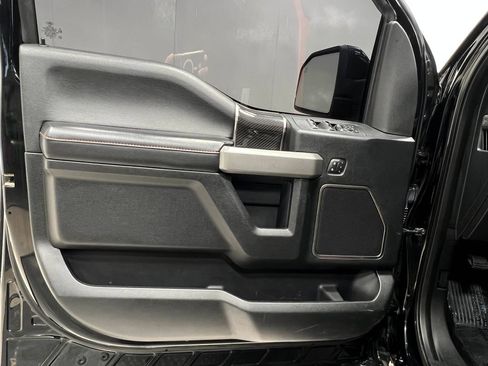 Used 2018 Ford F150 Raptor w/ Equipment Group 802A Luxury AWD/4WD image 16