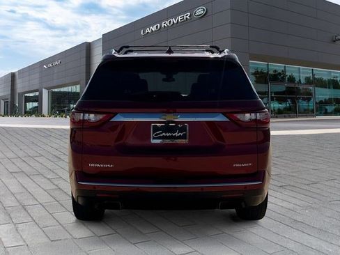 Used 2020 Chevrolet Traverse Premier FWD image 4