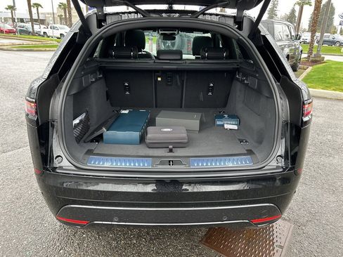 New 2026 Land Rover Range Rover Velar Dynamic SE image 16