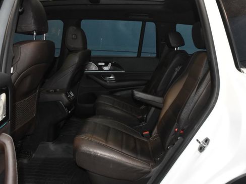 Used 2022 Mercedes-Benz GLS 450 4MATIC image 23