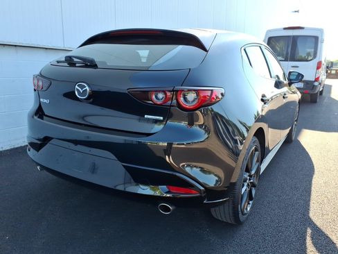 Used 2024 MAZDA MAZDA3 s FWD image 6