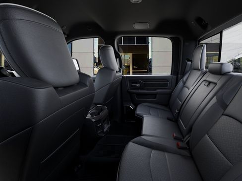 New 2026 RAM 2500 Laramie AWD/4WD image 23