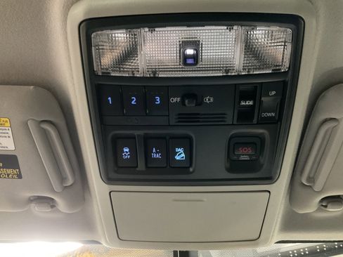 Used 2018 Toyota 4Runner Limited image 33