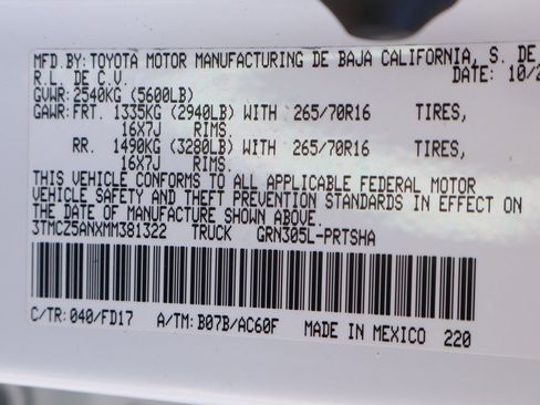 Used 2021 Toyota Tacoma TRD Off-Road w/ Technology Package image 45