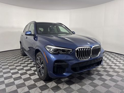 Used 2022 BMW X5 xDrive45e w/ M Sport Package image 3