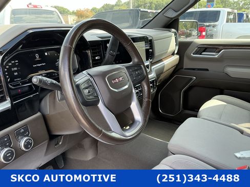 Used 2022 GMC Sierra 1500 SLE w/ X31 Off-Road Package AWD/4WD image 20