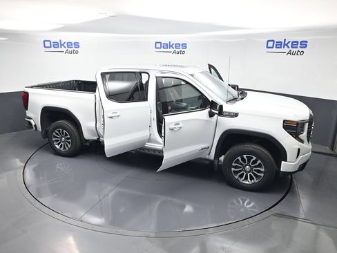 Used 2022 GMC Sierra 1500 AT4 w/ AT4 Premium Package AWD/4WD image 62