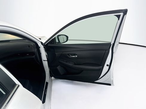 Used 2023 Nissan Sentra SV w/ All-Weather Package FWD image 32