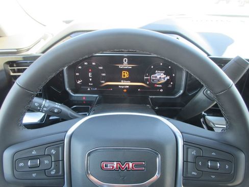 New 2026 GMC Sierra 2500 SLT image 17