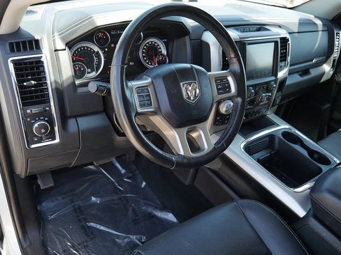 Used 2016 RAM 1500 Laramie AWD/4WD image 11