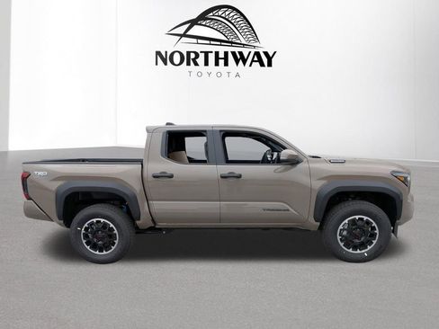 New 2026 Toyota Tacoma TRD Off-Road AWD/4WD image 3