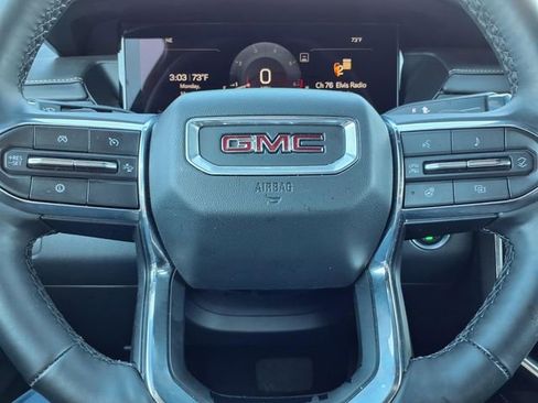 Used 2025 GMC Acadia Elevation image 15