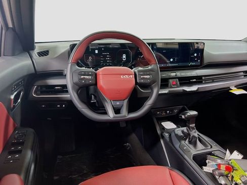 New 2025 Kia K4 GT-Line image 24