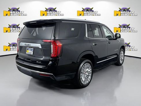 Used 2024 GMC Yukon SLT w/ SLT Luxury Package image 5